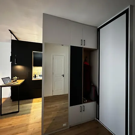 Lejlighed 1br Modern Near The